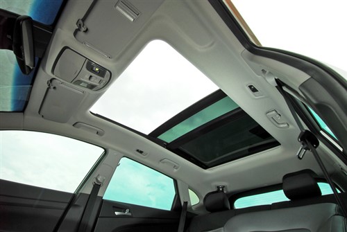 Exploding sunroof complaints rise in Canada Insurance Business